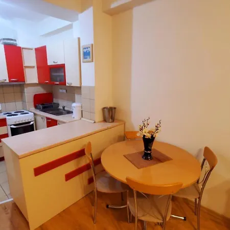 Mila Kisela Voda Apartment *